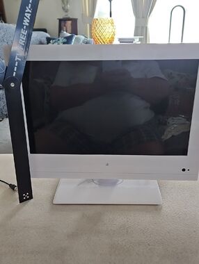White All-in-One External TV/Computer Monitor/DVD Player - Slim Desktop Display